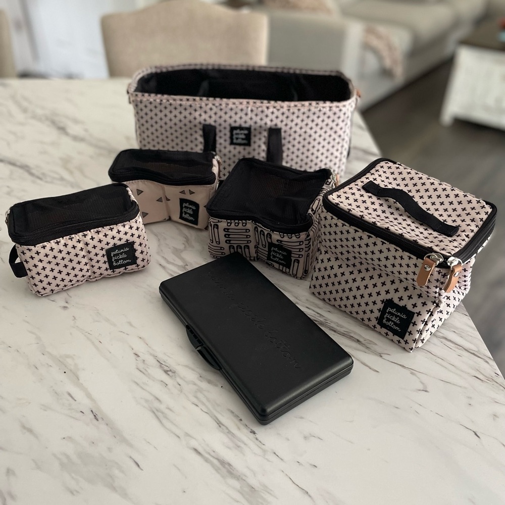 Petunia pickle bottom intermix deluxe kit organizer